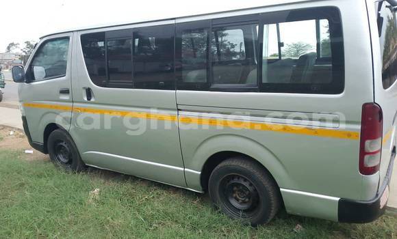 Ra Àlòkù Toyota Hiace Miiran Ọkọ̀ in Accra ni Greater Accra Ra Àlòkù Toyota Hiace Miiran Ọkọ̀ in Accra ni Greater Accra