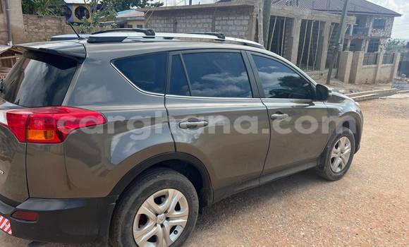 Ra Àlòkù Toyota RAV4 Miiran Ọkọ̀ in Accra ni Greater Accra Ra Àlòkù Toyota RAV4 Miiran Ọkọ̀ in Accra ni Greater Accra