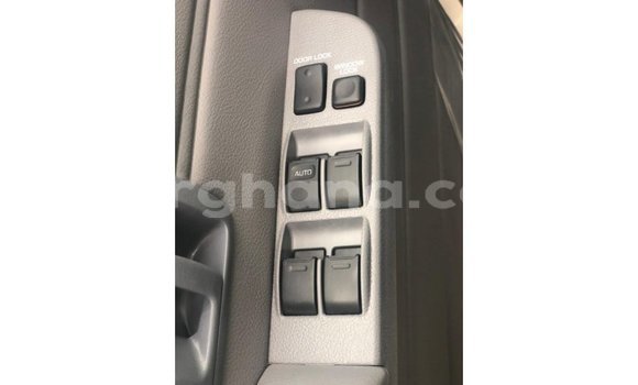 Sayi Imported Toyota Land Cruiser White Mota in Import - Dubai a Ashanti Sayi Imported Toyota Land Cruiser White Mota in Import - Dubai a Ashanti