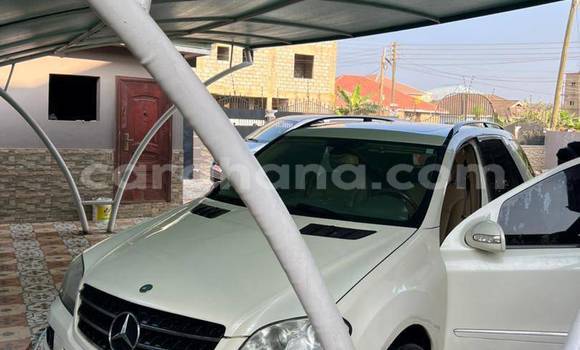 Buy Used Mercedes‒Benz M–Class White Car in Aburi in Eastern