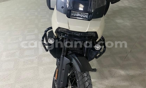Ra Àlòkù Harley Davidson Dyna Miiran Mọto in Accra ni Greater Accra Ra Àlòkù Harley Davidson Dyna Miiran Mọto in Accra ni Greater Accra