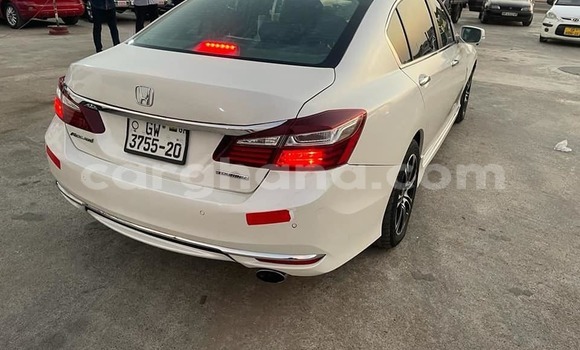 Buy Used Honda Accord White Car in Accra in Greater Accra Buy Used Honda Accord White Car in Accra in Greater Accra