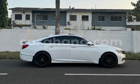 Buy Used Honda Accord White Car in Accra in Greater Accra