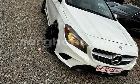 Ra Àlòkù Mercedes‒Benz CL–Class funfun Ọkọ̀ in Accra ni Greater Accra