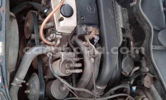 Sayi Na hannu Mercedes‒Benz 190 SL Black Mota in Accra a Greater Accra Sayi Na hannu Mercedes‒Benz 190 SL Black Mota in Accra a Greater Accra