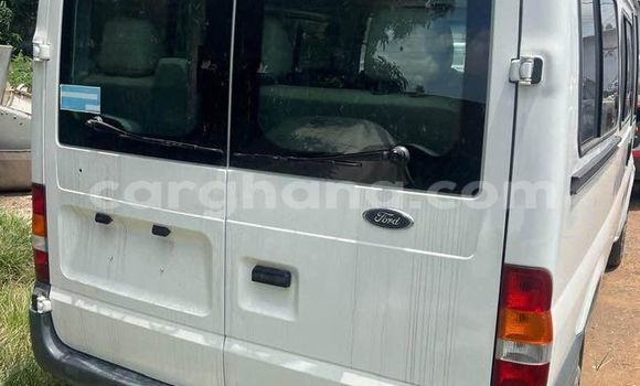 Sayi Na hannu Ford Explorer Sport Trac White Mota in Accra a Greater Accra Sayi Na hannu Ford Explorer Sport Trac White Mota in Accra a Greater Accra