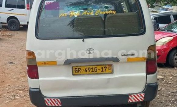 Sayi Na hannu Toyota FJ Cruiser White Mota in Accra a Greater Accra Sayi Na hannu Toyota FJ Cruiser White Mota in Accra a Greater Accra