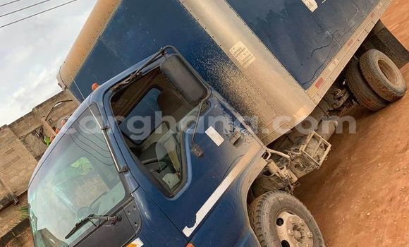 Sayi Na hannu Isuzu Bighorn Blue Babbar mota in Accra a Greater Accra Sayi Na hannu Isuzu Bighorn Blue Babbar mota in Accra a Greater Accra