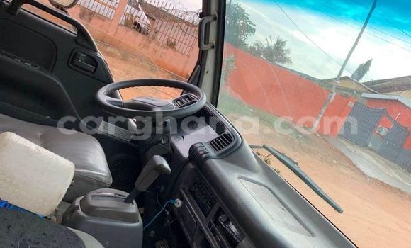 Sayi Na hannu Isuzu Bighorn Blue Babbar mota in Accra a Greater Accra Sayi Na hannu Isuzu Bighorn Blue Babbar mota in Accra a Greater Accra