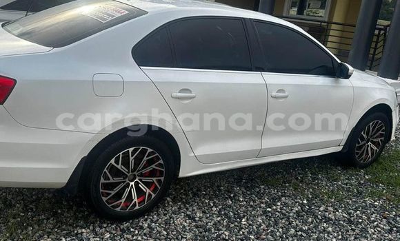 Sayi Na hannu Volkswagen Jetta White Mota in Accra a Greater Accra Sayi Na hannu Volkswagen Jetta White Mota in Accra a Greater Accra