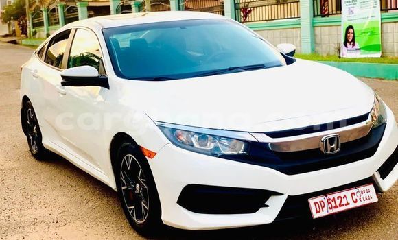 Buy Used Honda Civic White Car in Accra in Greater Accra