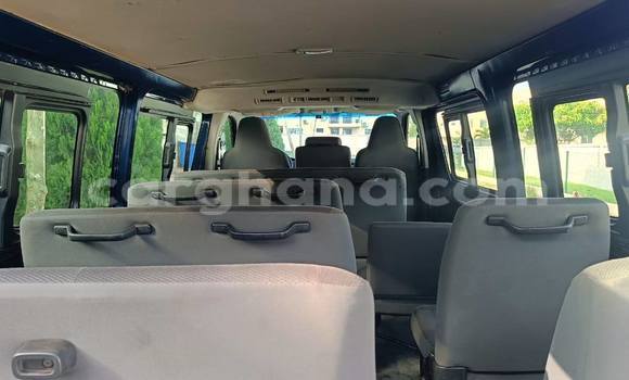 Buy Used Toyota Hiace Blue Car in Accra in Greater Accra Buy Used Toyota Hiace Blue Car in Accra in Greater Accra