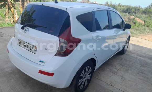 Buy Used Nissan Versa White Car in Accra in Greater Accra Buy Used Nissan Versa White Car in Accra in Greater Accra