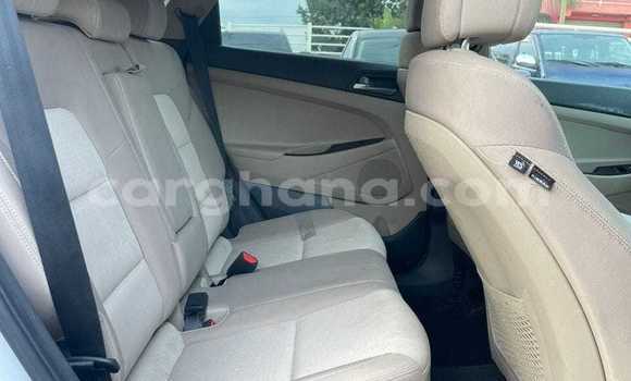 Buy Used Hyundai Tucson White Car in Accra in Greater Accra Buy Used Hyundai Tucson White Car in Accra in Greater Accra