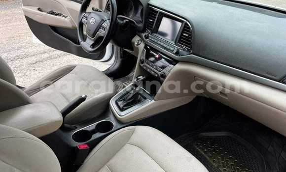 Buy Used Hyundai Elantra White Car in Accra in Greater Accra Buy Used Hyundai Elantra White Car in Accra in Greater Accra