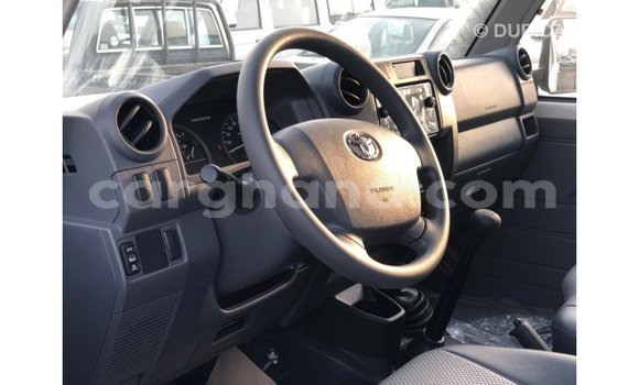 Buy Import Toyota Land Cruiser White Car in Import - Dubai in Ashanti Buy Import Toyota Land Cruiser White Car in Import - Dubai in Ashanti