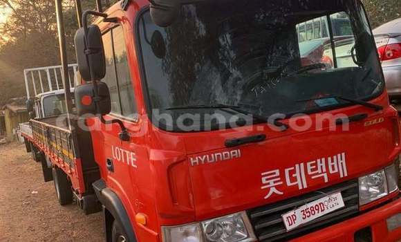 Buy Used Hyundai Chorus Red Truck in Accra in Greater Accra