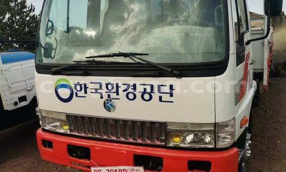 Buy Used Kia Retona White Car in Accra in Greater Accra Buy Used Kia Retona White Car in Accra in Greater Accra