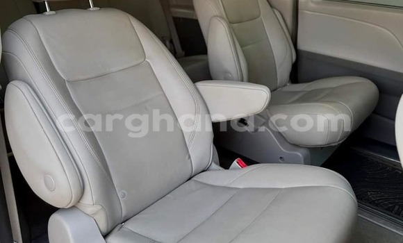 Ra Àlòkù Toyota Sienna Black Ọkọ̀ in Kumasi ni Ashanti Ra Àlòkù Toyota Sienna Black Ọkọ̀ in Kumasi ni Ashanti