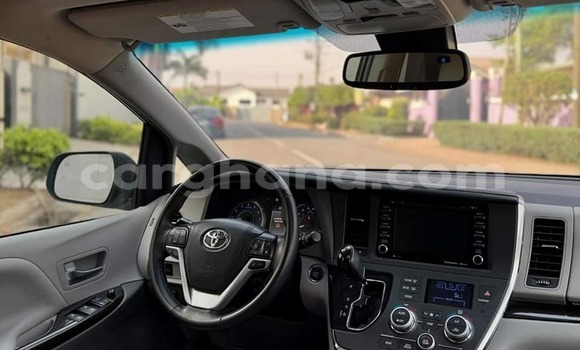 Ra Àlòkù Toyota Sienna Black Ọkọ̀ in Kumasi ni Ashanti Ra Àlòkù Toyota Sienna Black Ọkọ̀ in Kumasi ni Ashanti