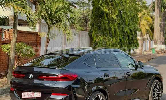 Ra Àlòkù BMW X6 Black Ọkọ̀ in Accra ni Greater Accra Ra Àlòkù BMW X6 Black Ọkọ̀ in Accra ni Greater Accra