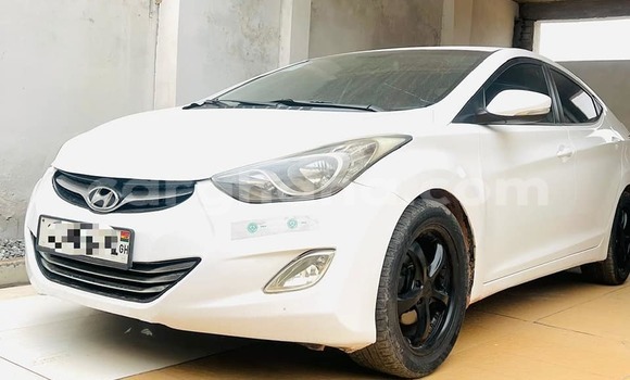 Buy Used Hyundai Elantra White Car in Accra in Greater Accra
