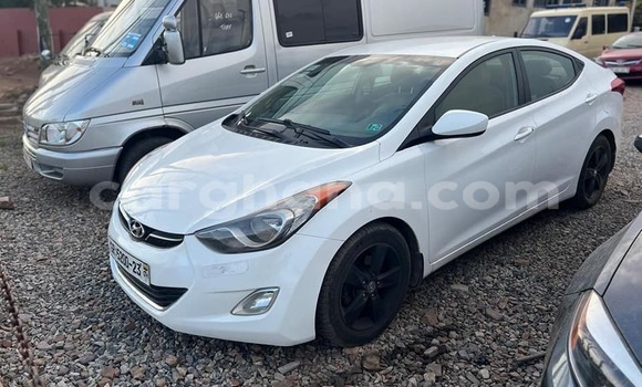Buy Used Hyundai Elantra White Car in Accra in Greater Accra