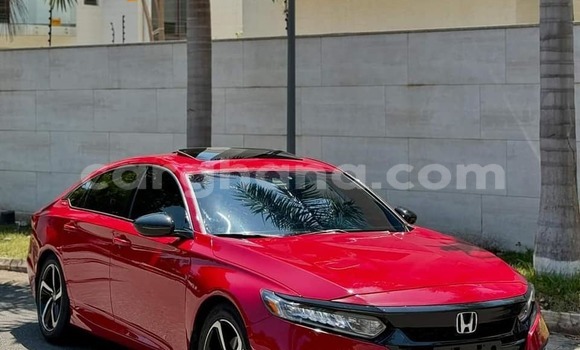 Sayi Na hannu Honda Accord Red Mota in Accra a Greater Accra