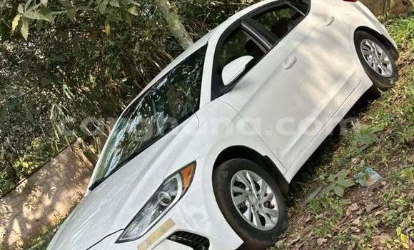 Buy Used Hyundai Elantra White Car in Accra in Greater Accra