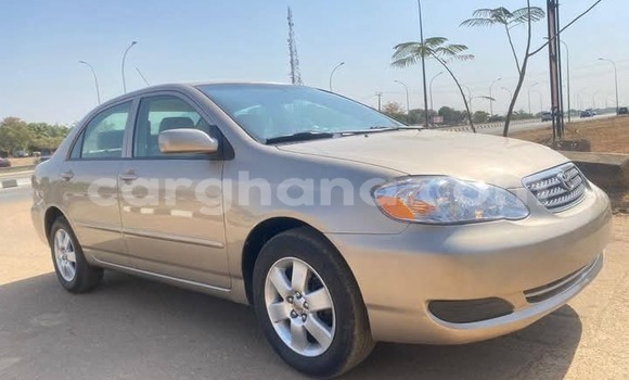 Sayi Na hannu Toyota Corolla Azurfa Mota in Sekondi a Yamma Sayi Na hannu Toyota Corolla Azurfa Mota in Sekondi a Yamma