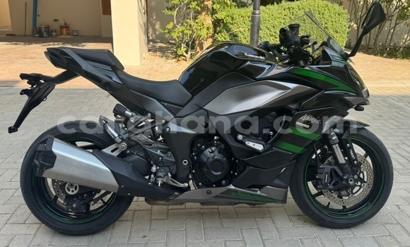 Ra Àlòkù Kawasaki Ninja Black Mọto in Accra ni Greater Accra