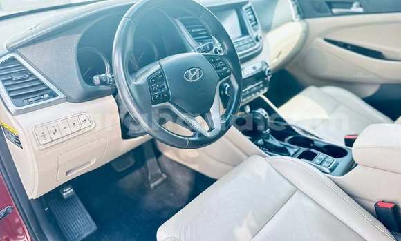 Buy Used Hyundai Tucson Red Car in Accra in Greater Accra Buy Used Hyundai Tucson Red Car in Accra in Greater Accra