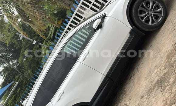 Buy Used Honda CR–V White Car in Accra in Greater Accra Buy Used Honda CR–V White Car in Accra in Greater Accra