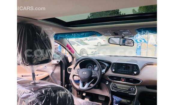 Buy Import Hyundai Santa Fe Green Car in Import - Dubai in Ashanti Buy Import Hyundai Santa Fe Green Car in Import - Dubai in Ashanti
