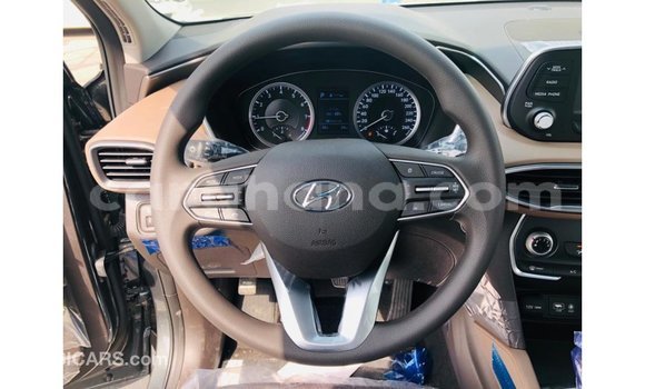 Buy Import Hyundai Santa Fe Green Car in Import - Dubai in Ashanti Buy Import Hyundai Santa Fe Green Car in Import - Dubai in Ashanti