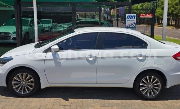Buy Used Suzuki Ciaz White Car in Accra in Greater Accra Buy Used Suzuki Ciaz White Car in Accra in Greater Accra