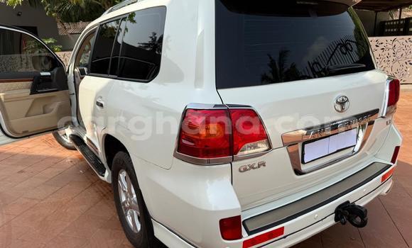 Buy Used Toyota Land Cruiser White Car in Accra in Greater Accra Buy Used Toyota Land Cruiser White Car in Accra in Greater Accra