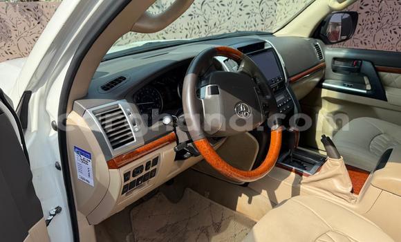 Buy Used Toyota Land Cruiser White Car in Accra in Greater Accra Buy Used Toyota Land Cruiser White Car in Accra in Greater Accra