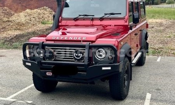 Buy Used Land Rover Defender Red Car in Accra in Greater Accra Buy Used Land Rover Defender Red Car in Accra in Greater Accra