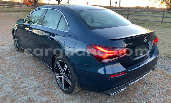 Ra Àlòkù Mercedes-Benz A200 Blue Ọkọ̀ in Accra ni Greater Accra Ra Àlòkù Mercedes-Benz A200 Blue Ọkọ̀ in Accra ni Greater Accra