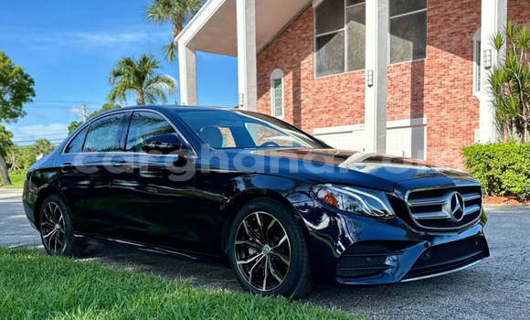 Buy Used Mercedes-Benz E-Classe Blue Car in Abura in Central Buy Used Mercedes-Benz E-Classe Blue Car in Abura in Central