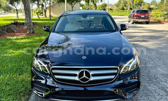 Buy Used Mercedes-Benz E-Classe Blue Car in Abura in Central Buy Used Mercedes-Benz E-Classe Blue Car in Abura in Central
