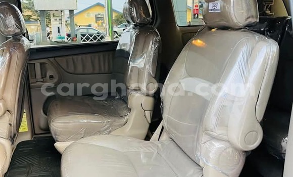 Ra Àlòkù Toyota Sienna Alawọ ewe Ọkọ̀ in Sekondi–Takoradi Metropolitan ni Oorun Ra Àlòkù Toyota Sienna Alawọ ewe Ọkọ̀ in Sekondi–Takoradi Metropolitan ni Oorun
