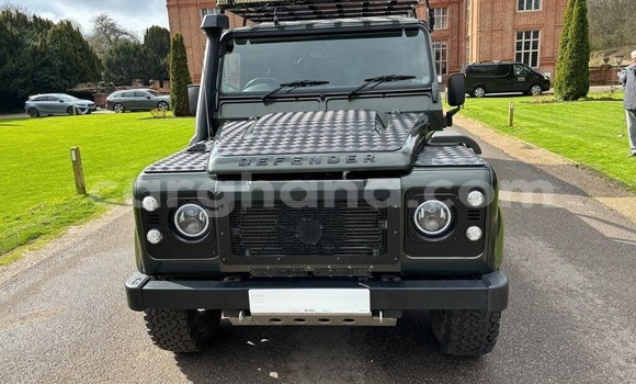 Buy Used Land Rover Defender Green Car in Accra in Greater Accra Buy Used Land Rover Defender Green Car in Accra in Greater Accra