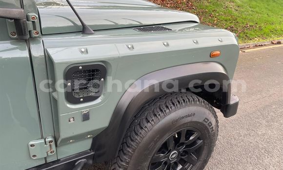 Ra Àlòkù Land Rover Defender Alawọ ewe Ọkọ̀ in Accra ni Greater Accra Ra Àlòkù Land Rover Defender Alawọ ewe Ọkọ̀ in Accra ni Greater Accra