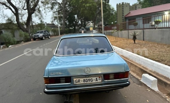 Buy Used Mercedes‒Benz 200 Blue Car in Accra in Greater Accra Buy Used Mercedes‒Benz 200 Blue Car in Accra in Greater Accra