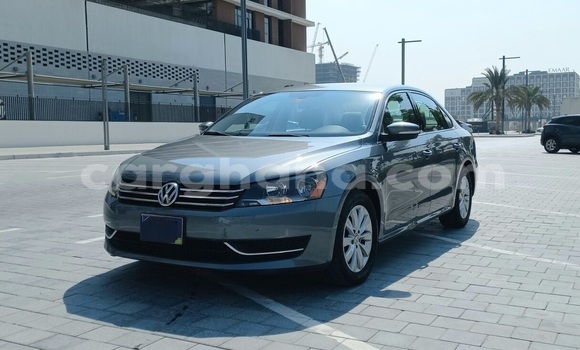 Sayi Na hannu Volkswagen Passat Blue Mota in Kumasi a Ashanti