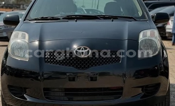 Buy Used Toyota Yaris Black Car in Takoradi in Western