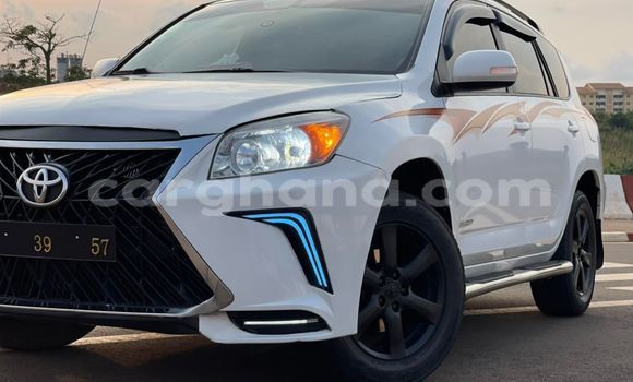 Buy Used Toyota RAV4 White Car in Accra in Greater Accra Buy Used Toyota RAV4 White Car in Accra in Greater Accra