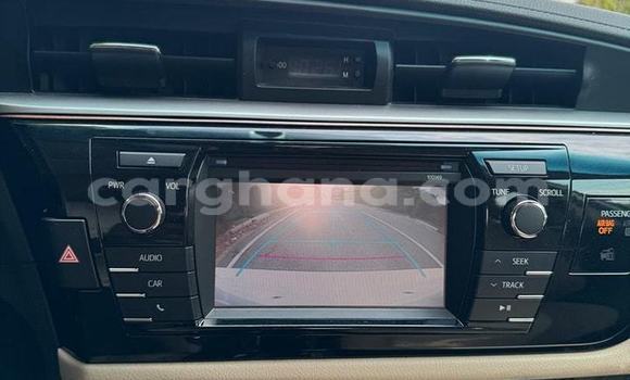 Ra Àlòkù Toyota Corolla funfun Ọkọ̀ in Accra ni Greater Accra Ra Àlòkù Toyota Corolla funfun Ọkọ̀ in Accra ni Greater Accra